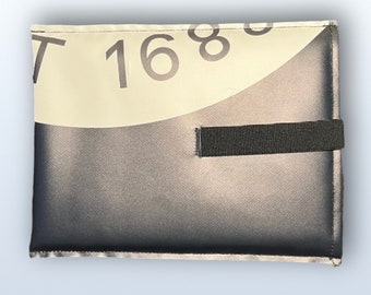 Recycled Billboard Laptop Sleeve: Eco-Friendly Vegan Case