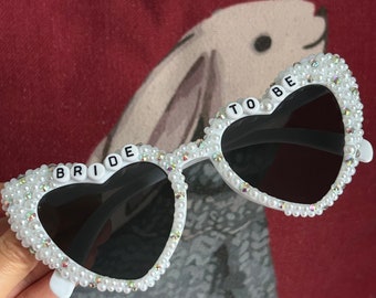 Customized Bride Heart Rhinestone Sunglasses, Pearl Sunglasses Bride, Groom Bridal Shower, Bride To Be Sunglasses, Rhinestone Wedding Gifts