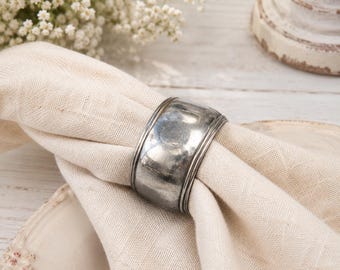 Crate & Barrel Silver Plate Napkin Rings, Set of 6 or 8, Oval Classic Napkin Holders, Elegant Vintage Table Decor