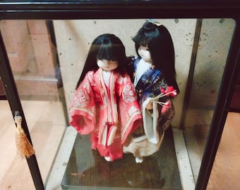 Vintage Ichimatsu Dolls: Traditional Japanese Kimono Dolls (Pair, 13 inches tall)