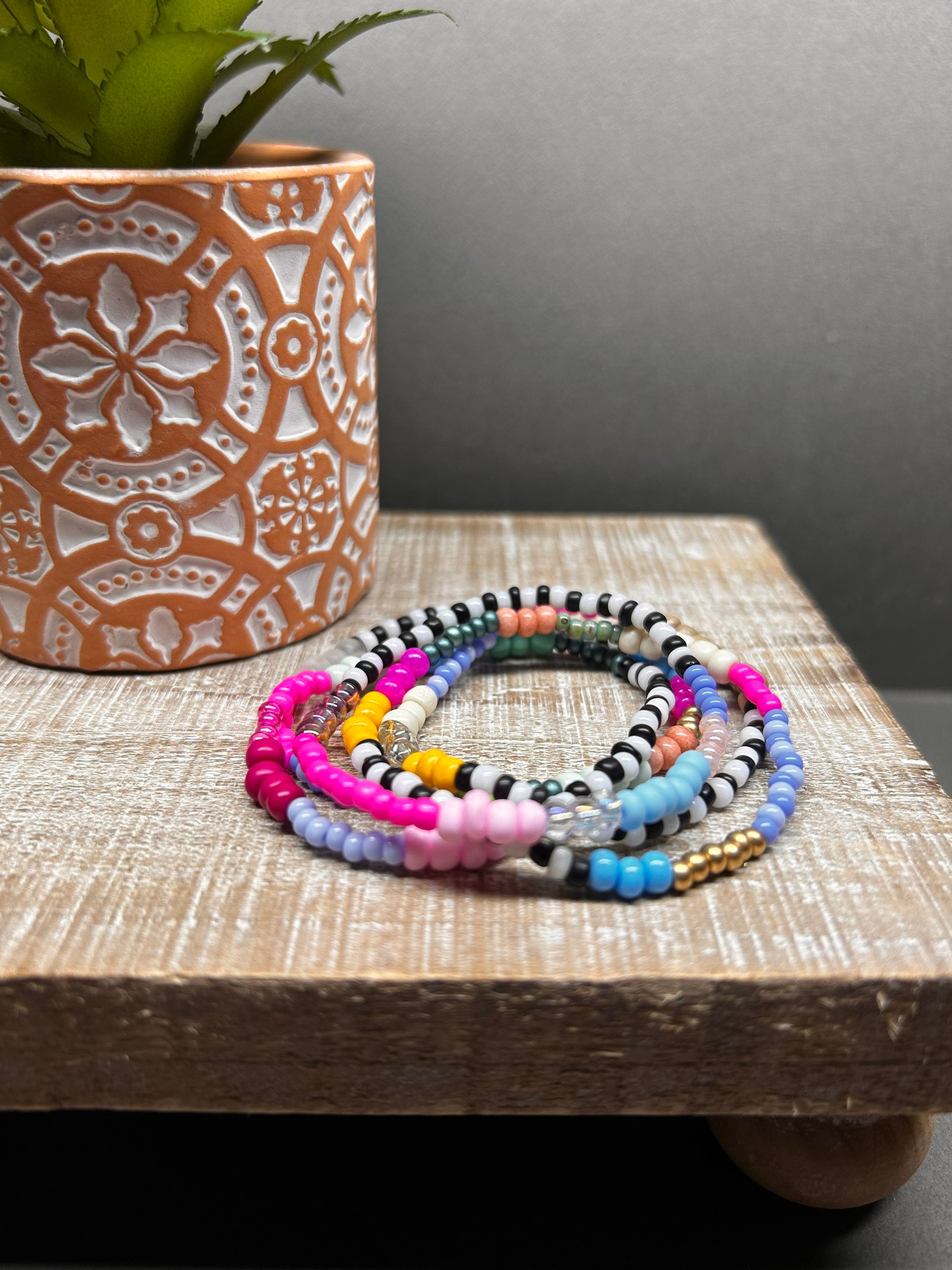 Set of 5 Stretchy Beaded Bracelets Colorful Dainty Seed Etsy