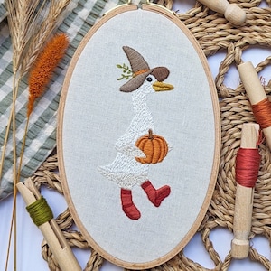 Patrón de bordado de pato y calabaza: Diseño otoñal DIY (PDF)