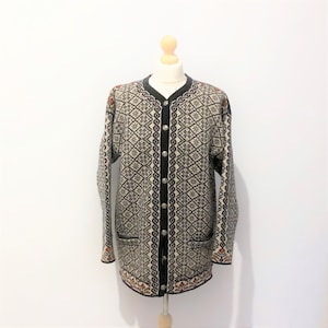 Dale of Norway (M)  original wool cardigan / Scandinavian sweater /  pure wool / hand knitting / handmade  / Vintage  VTG Vtg