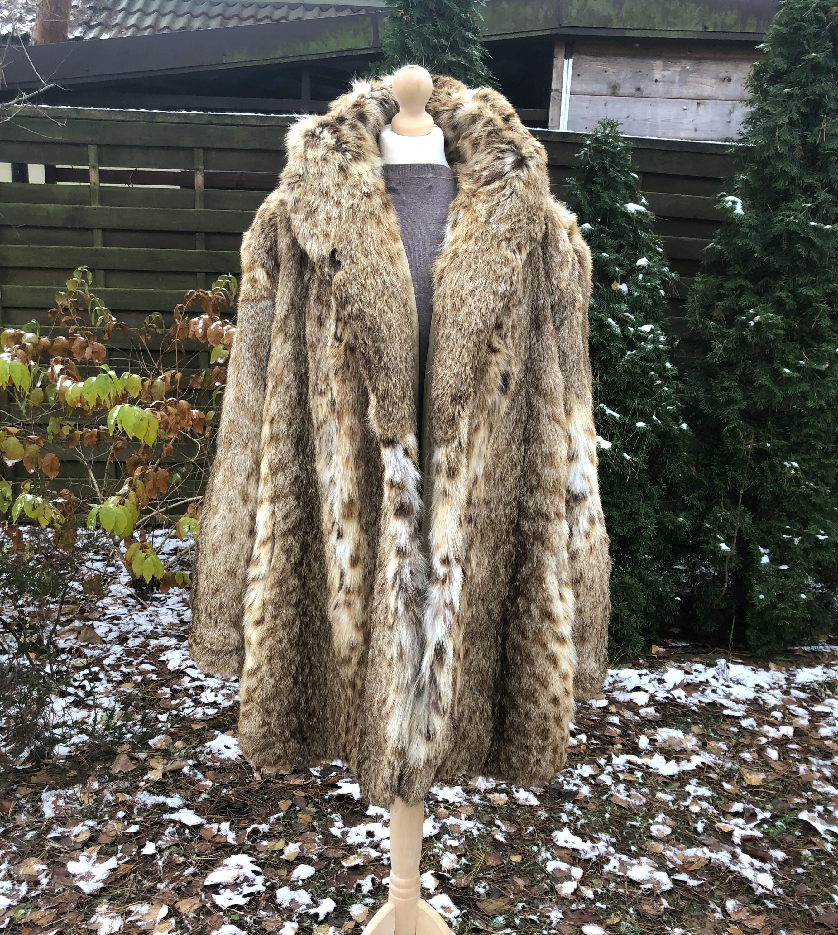 Full length lynx shop fur coat