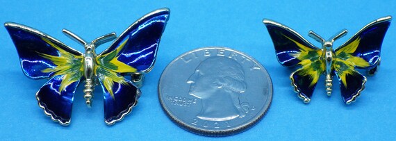 Two Beautiful Butterfly Pins Brooches Gold tone w… - image 2