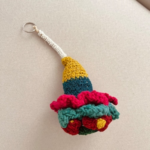 Borla de pompón colorida hecha a mano con flor, colgante para bolso con múltiples pompones, decoración para puerta, monedero, colgante de pared, pomo de puerta, regalo bohemio