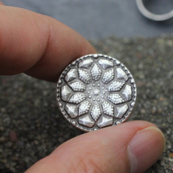 Silver Flower Ring, Round Ring, Spring Ring, Flor… - image 10