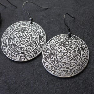 Silver Disc Earrings- Big Circle earrings- Hammered Earrings- Tribal Earrings- Ethnic Earrings- Oriental Antique Look Earhooks- E5077