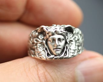 Anillo Medusa de plata, Anillo de plata antiguo, Joyería Medusa, Anillo Medusa ajustable, Anillo facial antiguo, Anillo de mitología griega, Anillo de diosa, R423