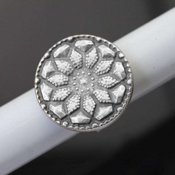 Silver Flower Ring, Round Ring, Spring Ring, Flor… - image 4