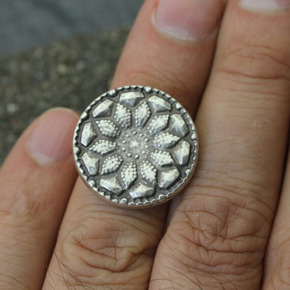 Silver Flower Ring, Round Ring, Spring Ring, Flor… - image 7