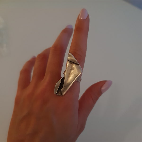 Zilveren brutalistische gerimpelde ring, modernistische abstracte ring, unieke ring, abstracte statement ring, kerstcadeau, R249