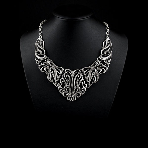 Collier en filigrane d’argent, collier avant-garde, collier orné, collier élégant, collier vintage, collier pour femmes, cadeau de fête des mères C61