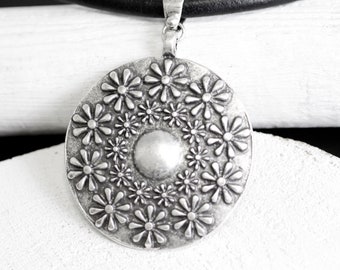 Flower Pattern Pendant, Silver Flower Pendant, Floral Brass Pendant, Flower Pendant, Floral Jewelry,  Women Pendant, Gift for Mom, P50