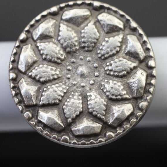 Silver Flower Ring, Round Ring, Spring Ring, Flor… - image 3