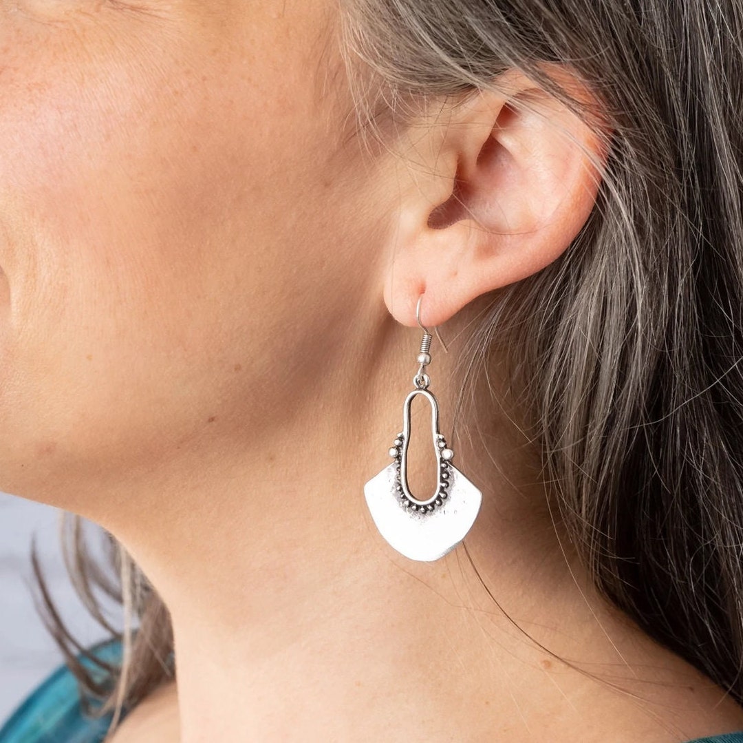 【just LoveR.】Amant Chubby Earrings (Small + Large) Luv AJ Noemi Chunky Thick Hollow Hoop Earrings in Polished