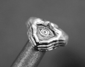 Anillo Ojo de la Providencia para hombres, Anillo floral con símbolo Illuminati de plata esterlina, Joyería hecha a mano para hombres, Anillo de regalo oxidado, R373 AS