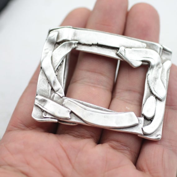E–2 純銀製　ベルトバックル　装飾品　アンティーク　ファッション　雑貨　工芸品 アンティークシルバー長方形ベルトバックル、フレームベルトバックル