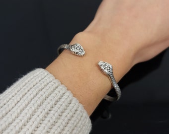 Bracelet manchette en argent, bracelet serpent, bracelet serpent, bracelet wrap, bracelet manchette animal, manchette Boho, cadeau animal, cadeau Saint Valentin, B343