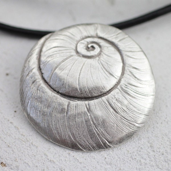 Silver Snail Pendant, Spiral Pendant, Leather Pendant, Round Pendant, Boho Pendant, Jewelry Making, Christmas Gift, Pendant Gift, P120