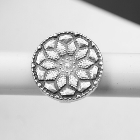 Silver Flower Ring, Round Ring, Spring Ring, Flor… - image 5