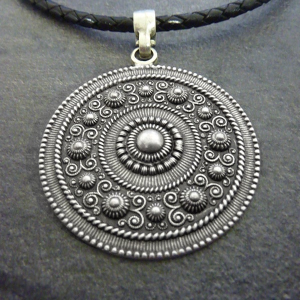 Silber Rund Anhänger, Groß Runde Anhänger, Zierliche Anhänger, Ethnische Anhänger, Stilvolle Halskette Anhänger, Frauen Anhänger, Symbol Anhänger, P43