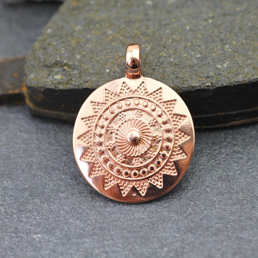 Small Rund Charm Rose Gold Small Round Pendant Charms, Dotted Pendant, Hammered Circle ...