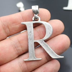 Colgante de plata antigua, colgante R, fabricación de collares, colgante de letras, regalo de cumpleaños, collar DIY, colgante unisex, P14
