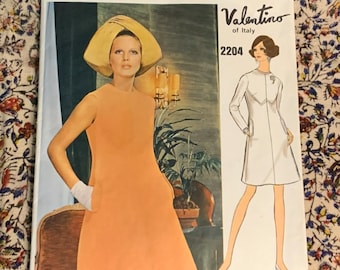 Vogue Couturier Design 1960s Valentino A-line dress pattern Bust 38" Original Paper Pattern