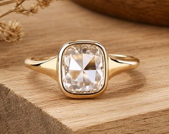 Bague de fiançailles diamants taillés en rose coussin, platine, or 18 carats