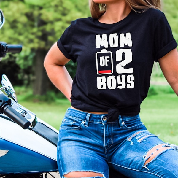 Camiseta divertida de mamá de 2 niños, camisa de mamá de gemelos, camisa divertida de gemelos, mamá de niños gemelos, linda camiseta del día de la madre de mamá de 2 niños, mamá 2 niños