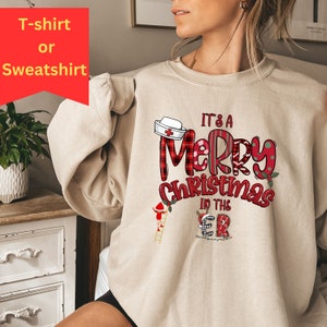 Niedliches ER Nurse Crewneck Sweatshirt, Weihnachten ER, ER Weihnachtsfeier Krankenschwestern Notaufnahme Weihnachten Crew Comfort Farben T-Shirt