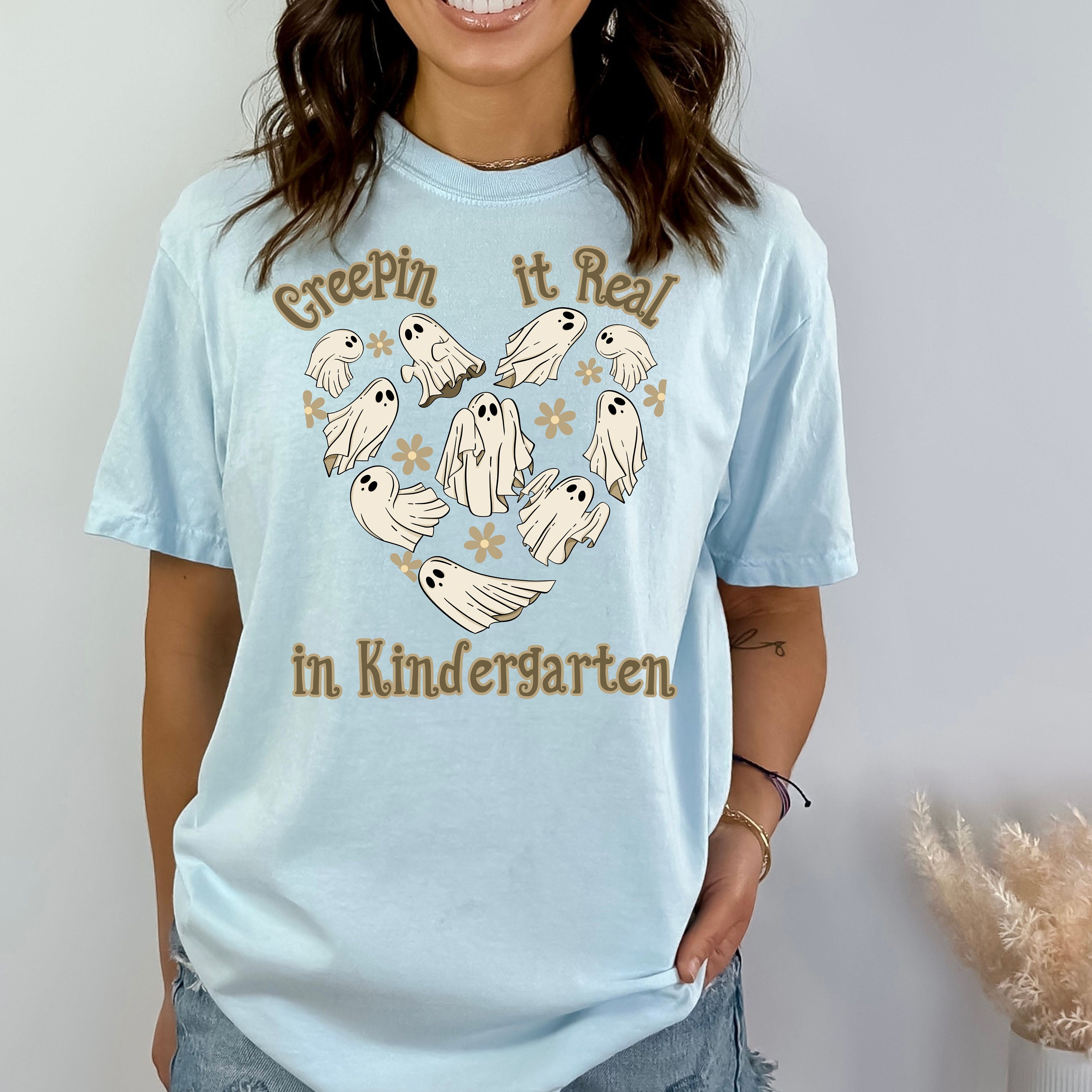 Discover Funny  "Creepin it Real,in Kindergarten" teacher shirt,kindergarten teacher Halloween shirt Kindergarten Halloween Shirt