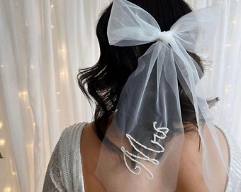 Pearl Bow Veil Tulle Bow Writing Bride Bow Hen Party Veil Sash Bride Tulle Wedding Bow Bachelorette Veil Bride To Be Bow Short Pearl Veil