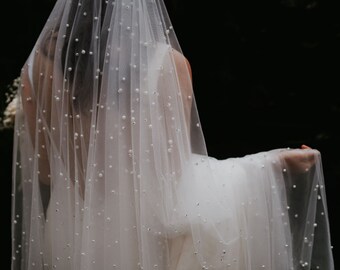 Pearl Wedding Veil Scattered Pearl Veil Embellished Veil Unique Luxury Pearl Bridal Veil Waltz Floor Chapel Cathedral length Wedding Pearl