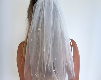 Mini Veil Wedding Pearl Veil Ivory Short Veil Pearls Double Layer Veil Bachelorette Party Veil Short Pearl Cluster Veil Scattered Pearl Veil