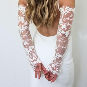 Vestido de novia con mangas de encaje y cuentas, mangas de novia de encaje, guantes con cuentas desmontables, mangas sin dedos de encaje marfil, guantes de encaje con lentejuelas brillantes