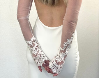 Lace Wedding Glove Button Lace Bridal Glove Lace Sleeve Wedding Dress Sleeve Lace Glove Fingerless Lace Wedding Sleeve Detach Button Detail