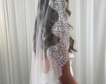 Crochet Lace Mantilla Veil Scalloped Edge Veil Mantilla Lace Veil Vintage Bridal Veil Spotted Lace Veil Boho Style Lace Veil