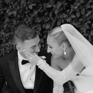 Lace Bridal Sleeves Scollop Lace Edge Gloves Detachable Wedding Dress Sleeves Fingerless Bridal Gloves Ivory Chantilly Lace Sleeves Wedding