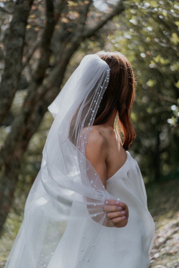 Scattered Pearl Veil on Soft Bridal Tulle Elbow, Fingertip, Waltz