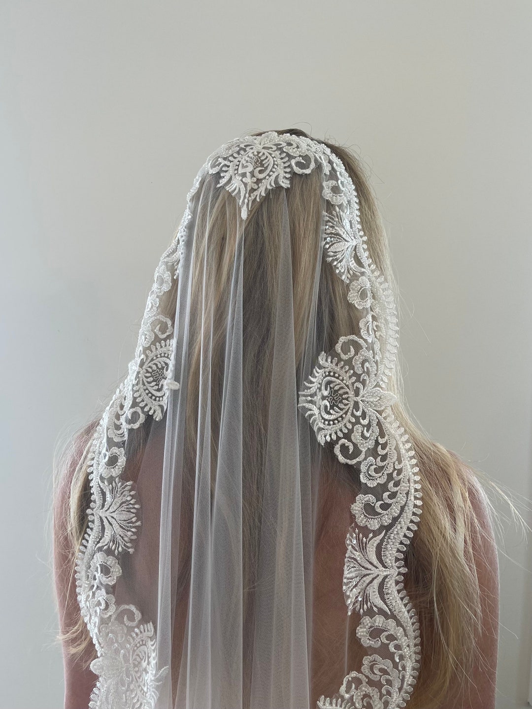 Ivory Veil Vintage Glam Wedding Veil Lace Bead Bridal Veil Beaded