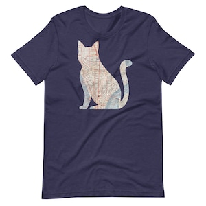 NYC マップ 猫のシルエット T シャツ、都市地図猫デザイン、ニューヨーク市の街路 T シャツ、NYC 猫、猫好きへのギフト、猫 T シャツ