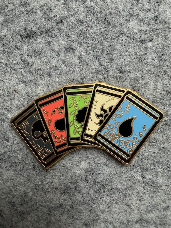 Magic The Gathering "Hand of Mana" Pin