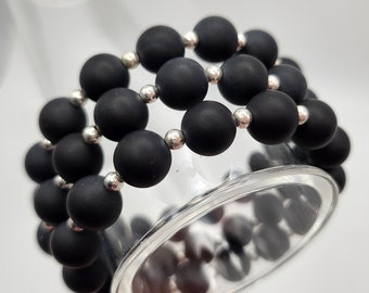 Matte black onyx bracelet (8mm beads)