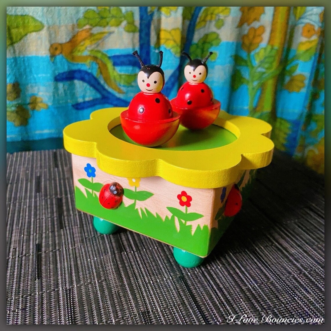 Ladybug Music Box Für Elise Hand Crank Music Box Dancing Ladybugs Old World Style