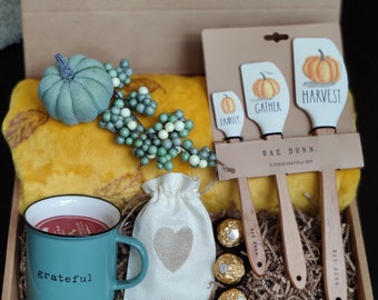 Fall Thanksgiving Box, House Warming Personalized Gift, New Home Bundle, Happy Gift for Home Owners, First Home set, Warm basket