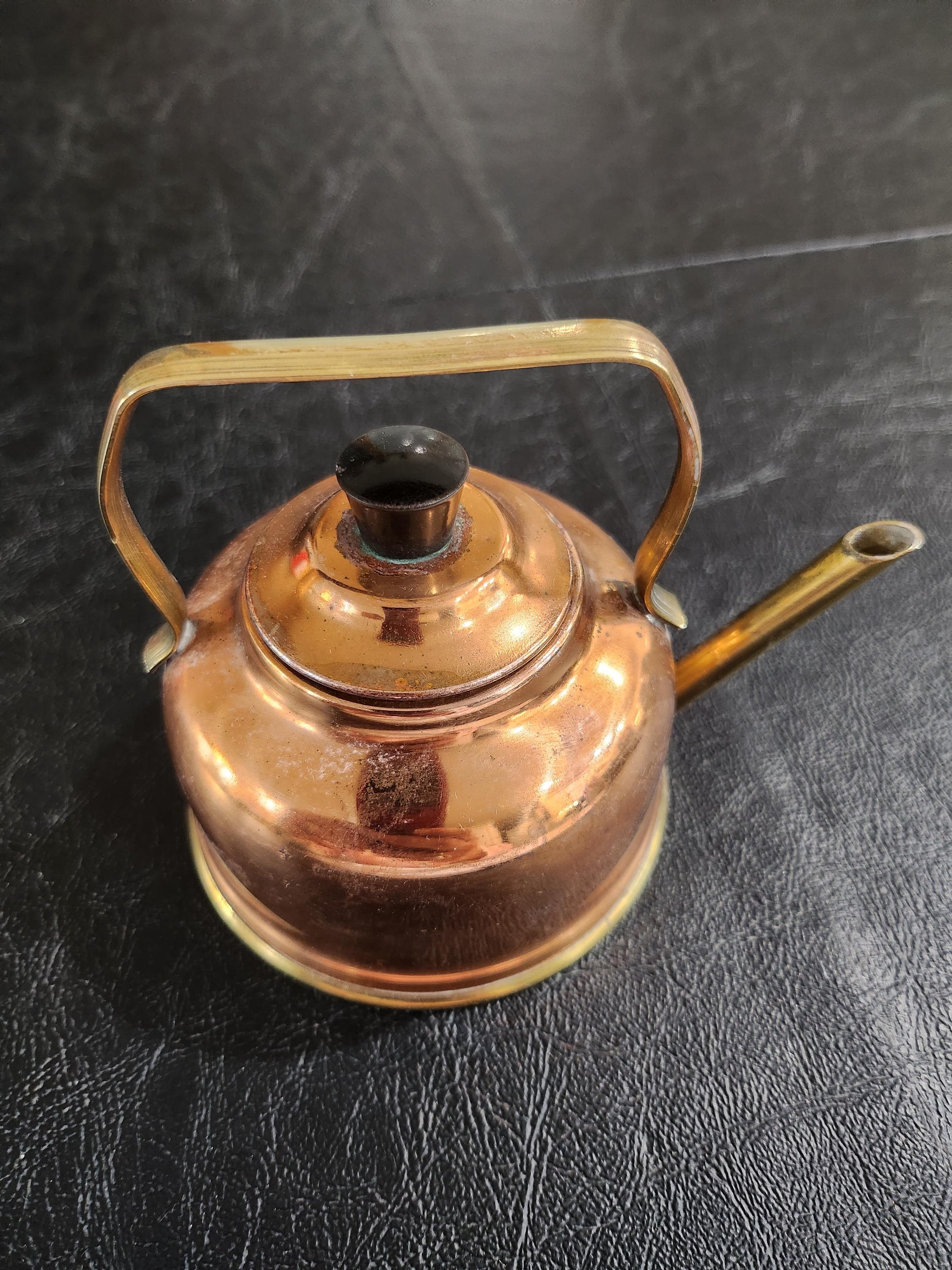 Miniature English vintage copper kettle with brass handle