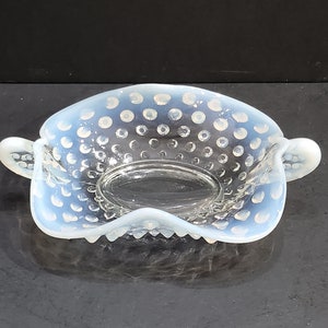 Vintage Fenton White Opalescent Moonstone Hobnail Trinket Bon Bon Dish