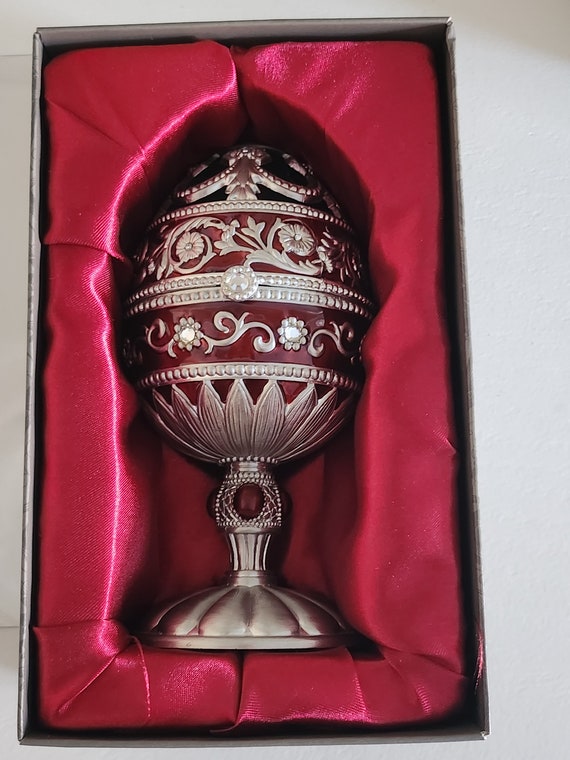 Jane Seymour Burgundy Silver Jeweled Enamel Hinged Egg Music Box